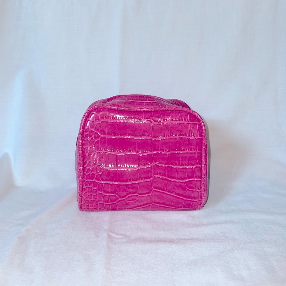 Authentic Bath & Body Works toiletry/cosmetic bag.